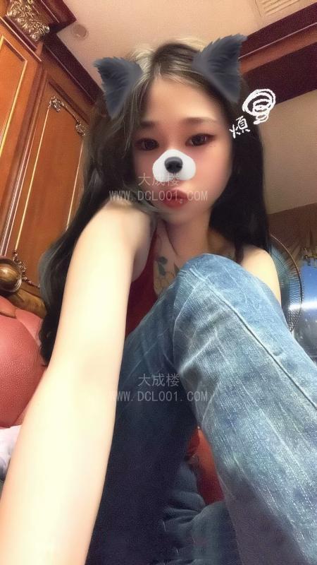 锦江嫩妹佩佩