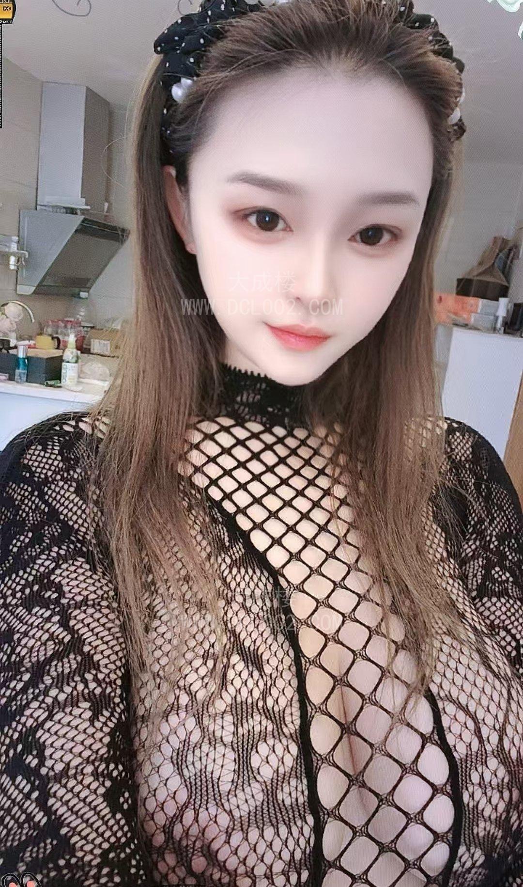 龙华E奶丹妮