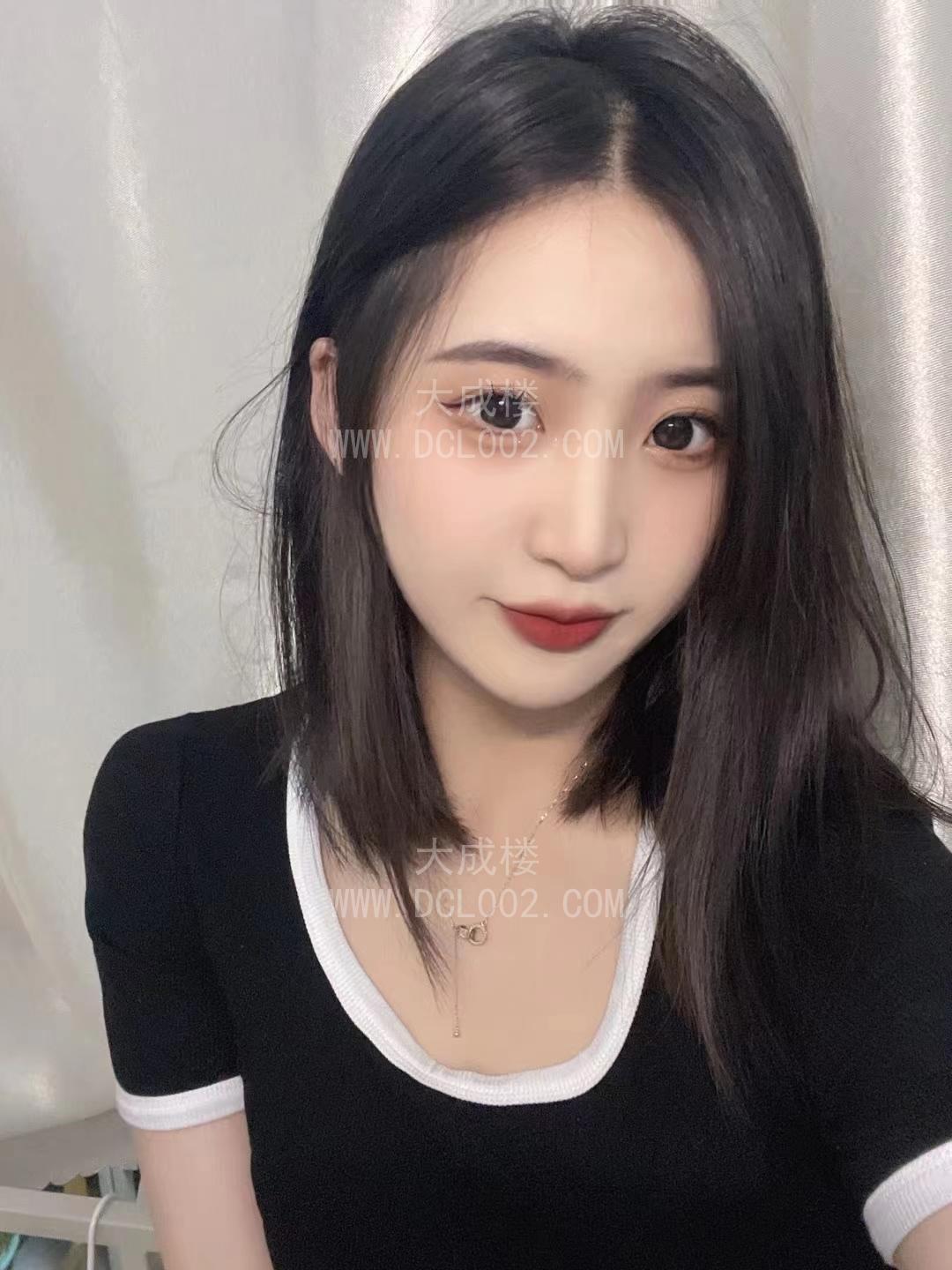 普陀清纯大胸妹白嫩诱人