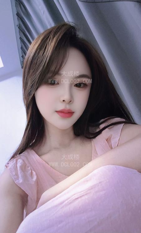 海珠性感动人小少妇