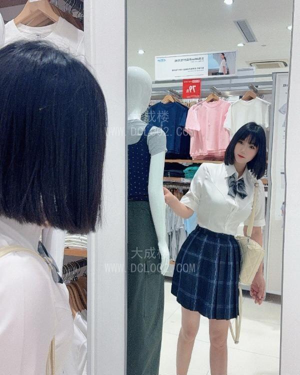 丰台呆萌短发清纯妹子