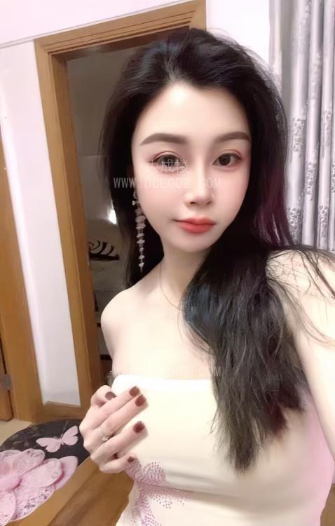 龙华服务系美女妮儿