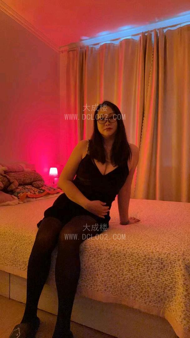 青岛少妇大奶牛