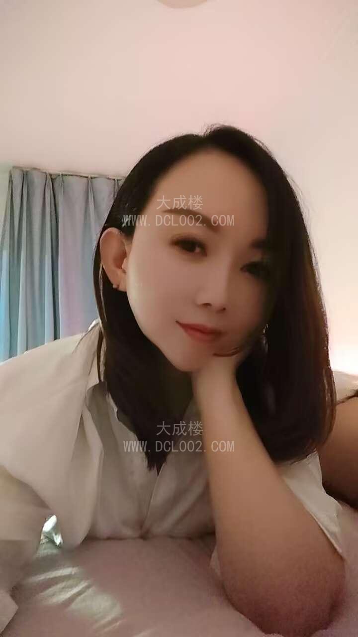 丰台前凸后翘蜜桃臀甜甜
