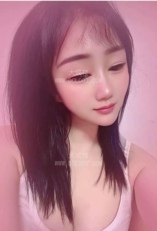 宝安大奶美女希恩