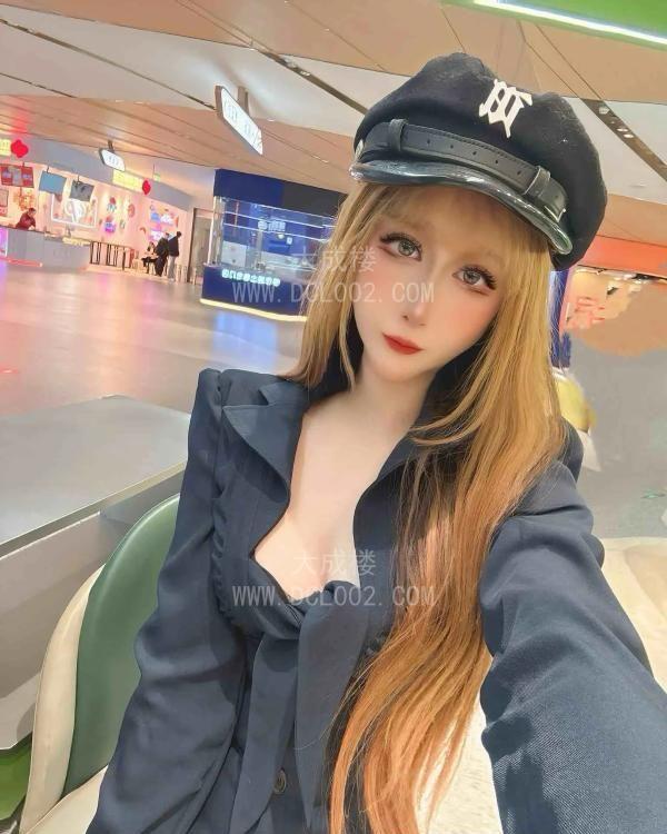 天津童颜巨乳洋妞