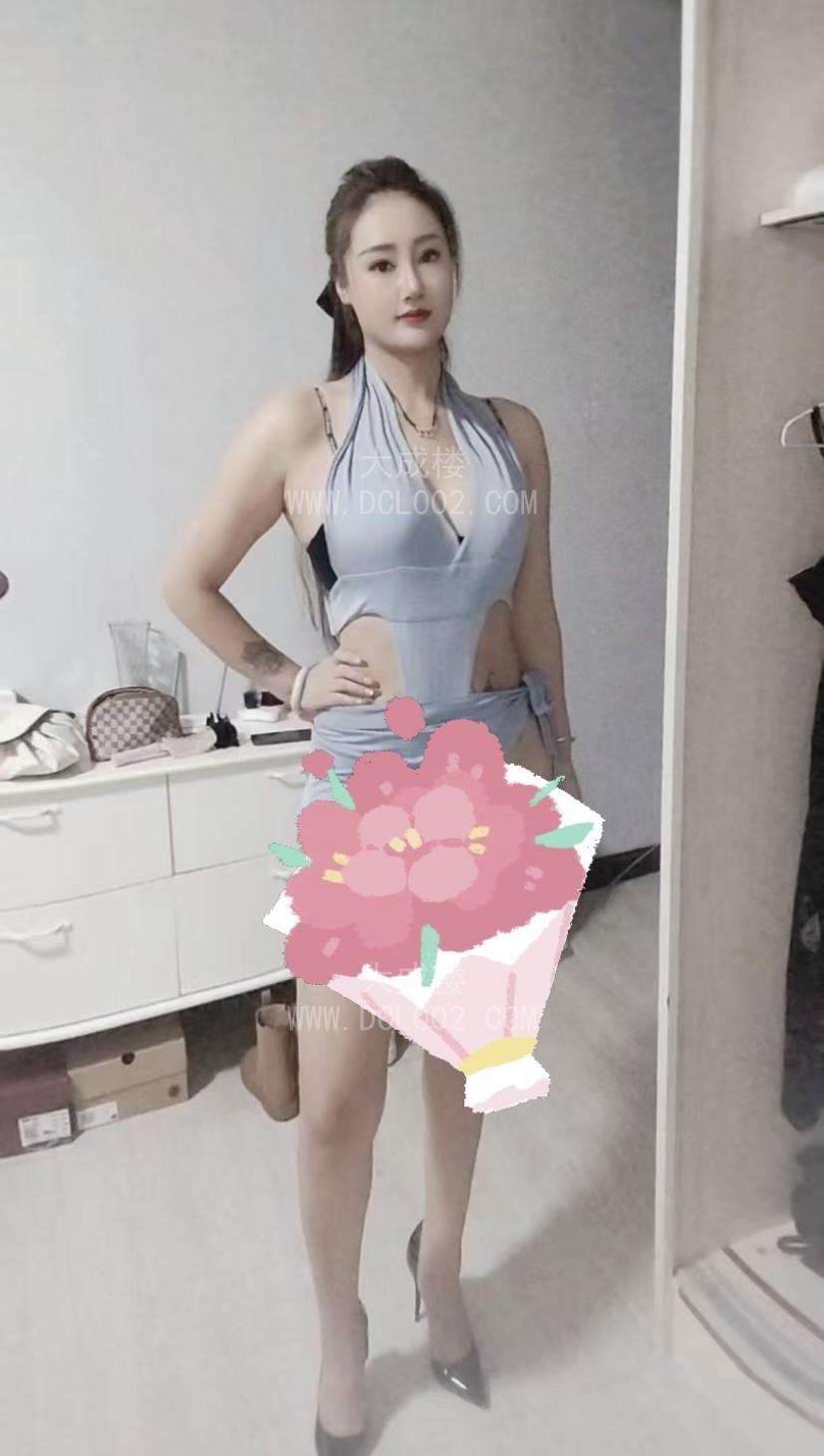 南京长腿性感熟女