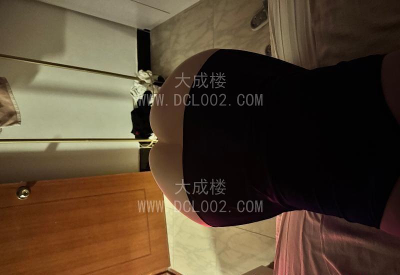 海珠美臀风骚少妇