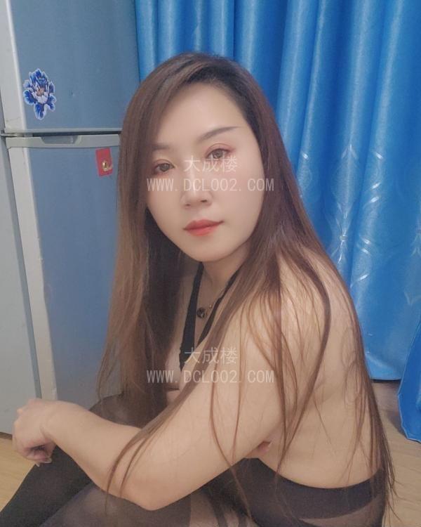 白云梅花园情人少妇