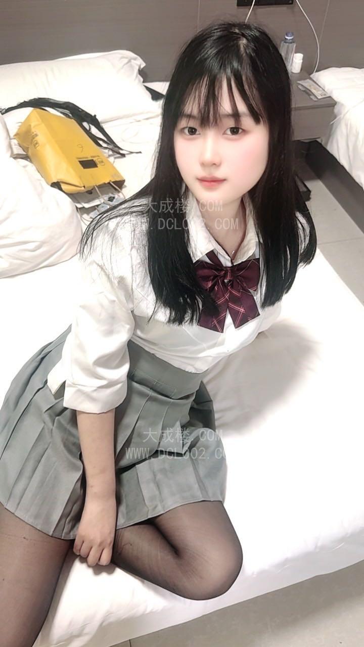 上海07奉贤嫩妹刚下海