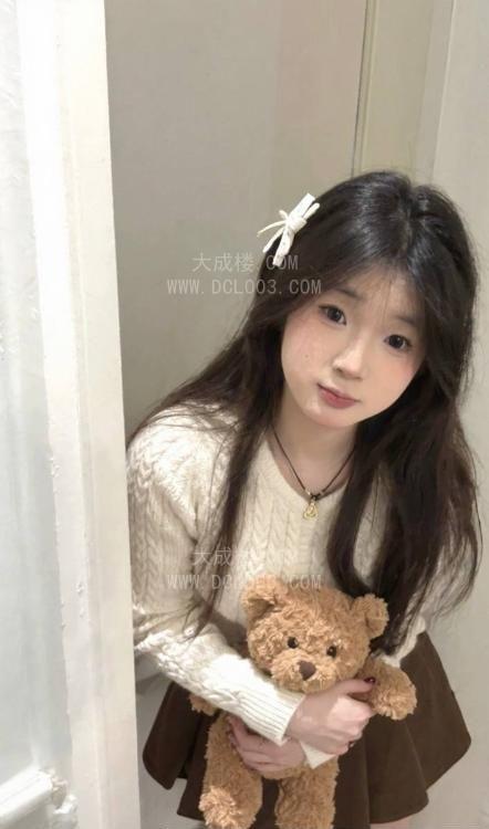福田粉嫩颜值女友系老师