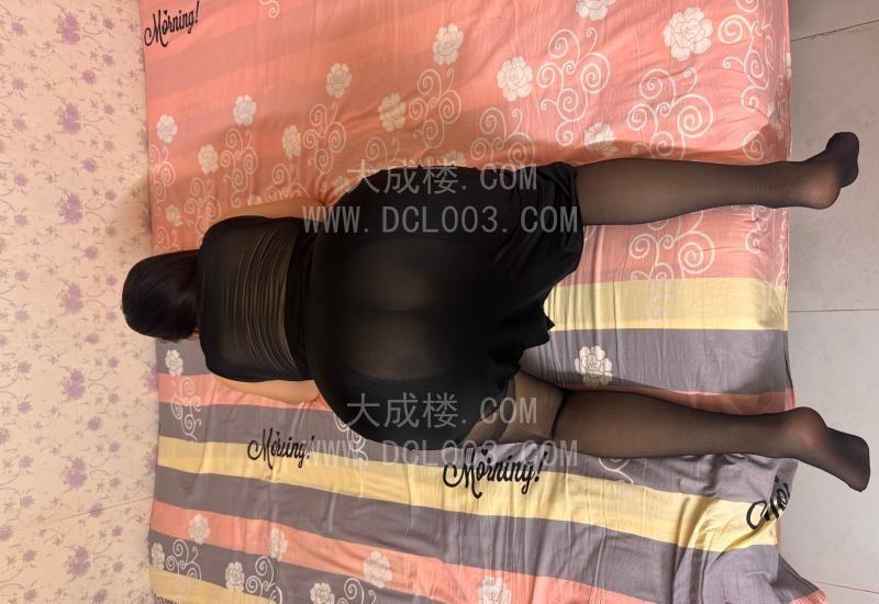 越秀高挑苗条熟女