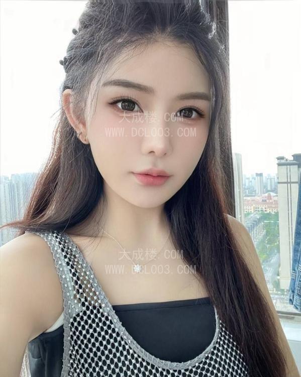 郑州大奶妹青青