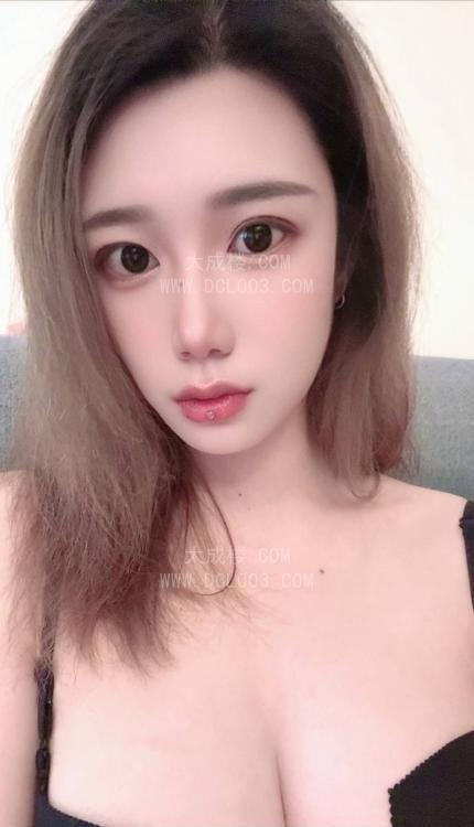 佛山白皙皮肤大胸梦梦