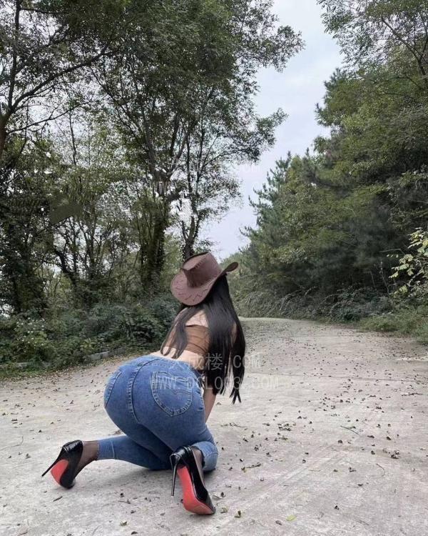 长宁温柔体贴风骚服务嫩妹