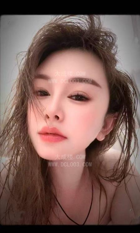天河蜜桃臀健身教练咪西儿