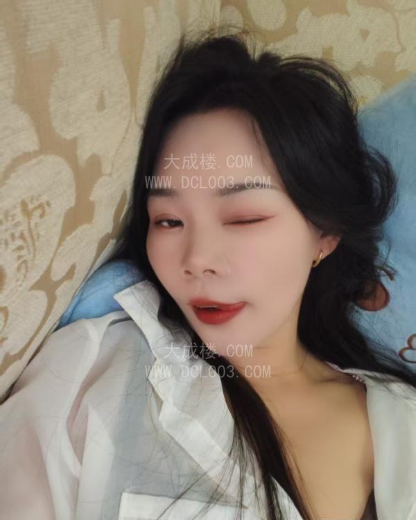 武汉汉口风骚水多小姐姐