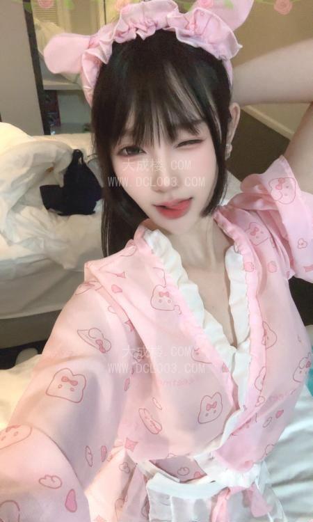 海珠性感大波美媚