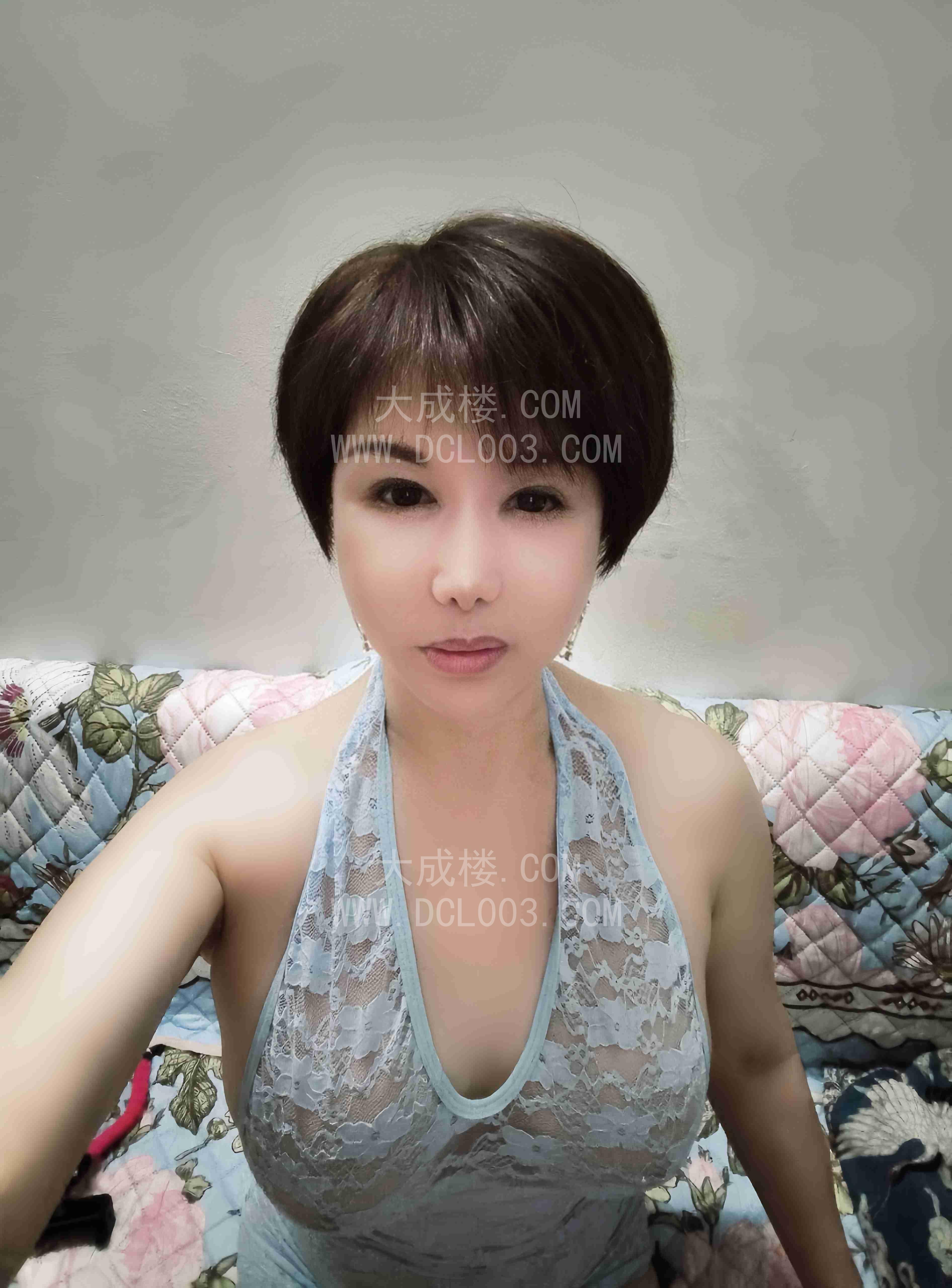 海珠妖艳骚妇花样多