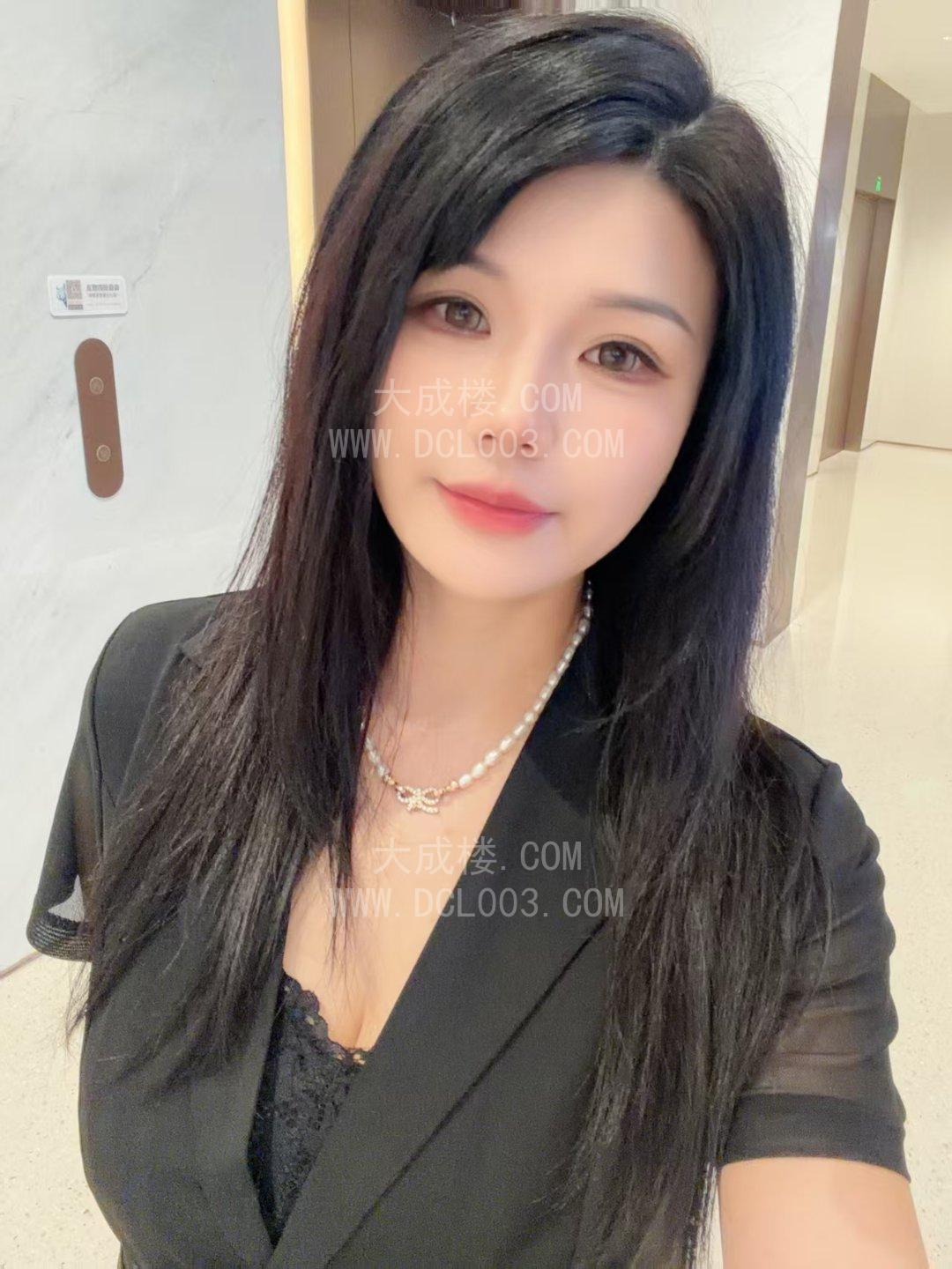 武汉白沙洲美女