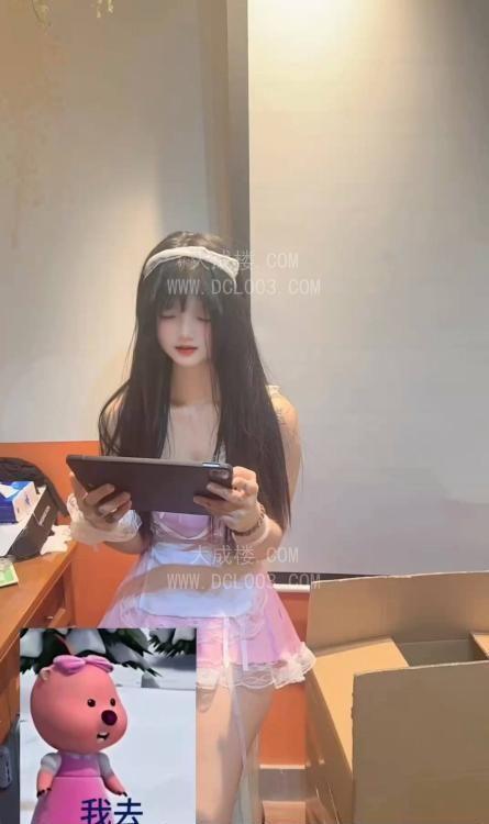浦东大胸萝莉小嫩妹