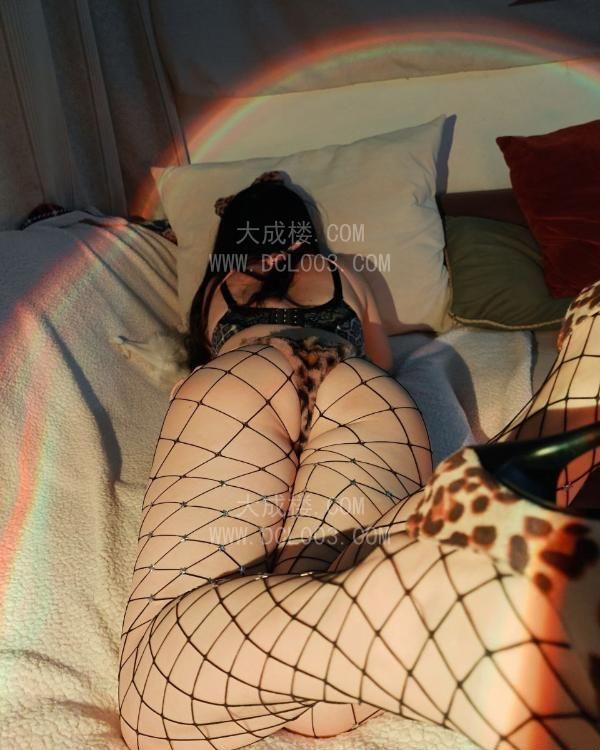 东莞大肥臀骚妹