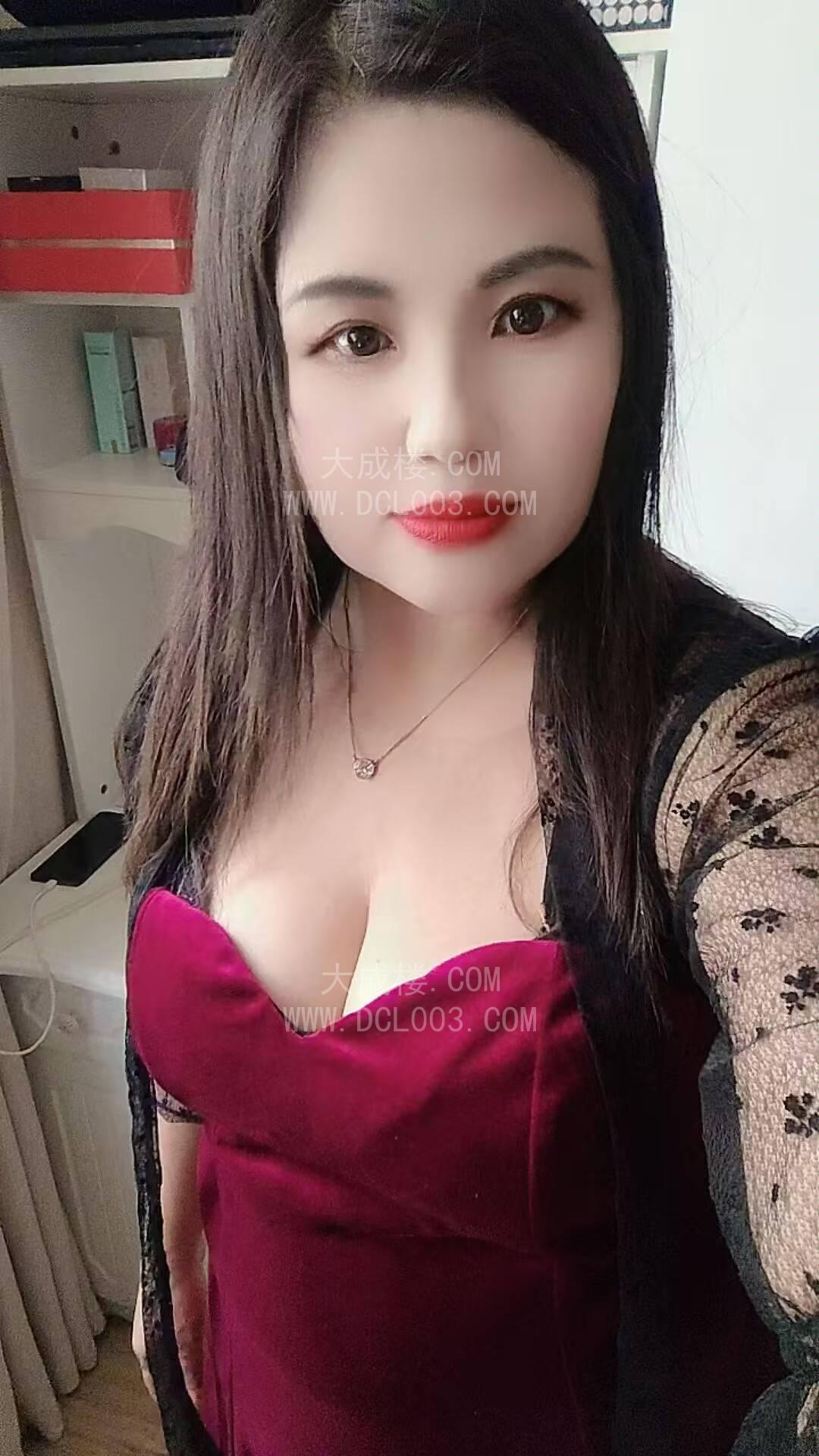 长宁大胸大屁股服务型姐姐可双