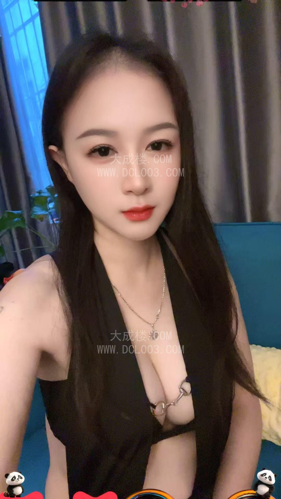 龙岗横岗挺拔美乳体验