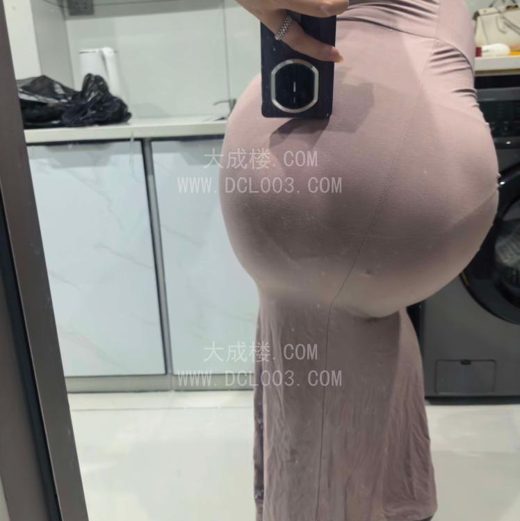 武汉江岸肥臀骚货妞妞