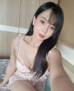 青岛风骚大屁股嫩逼会喷水