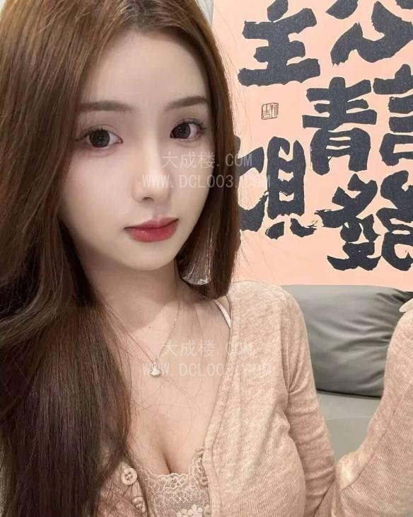 闵行性感大奶颜值女友