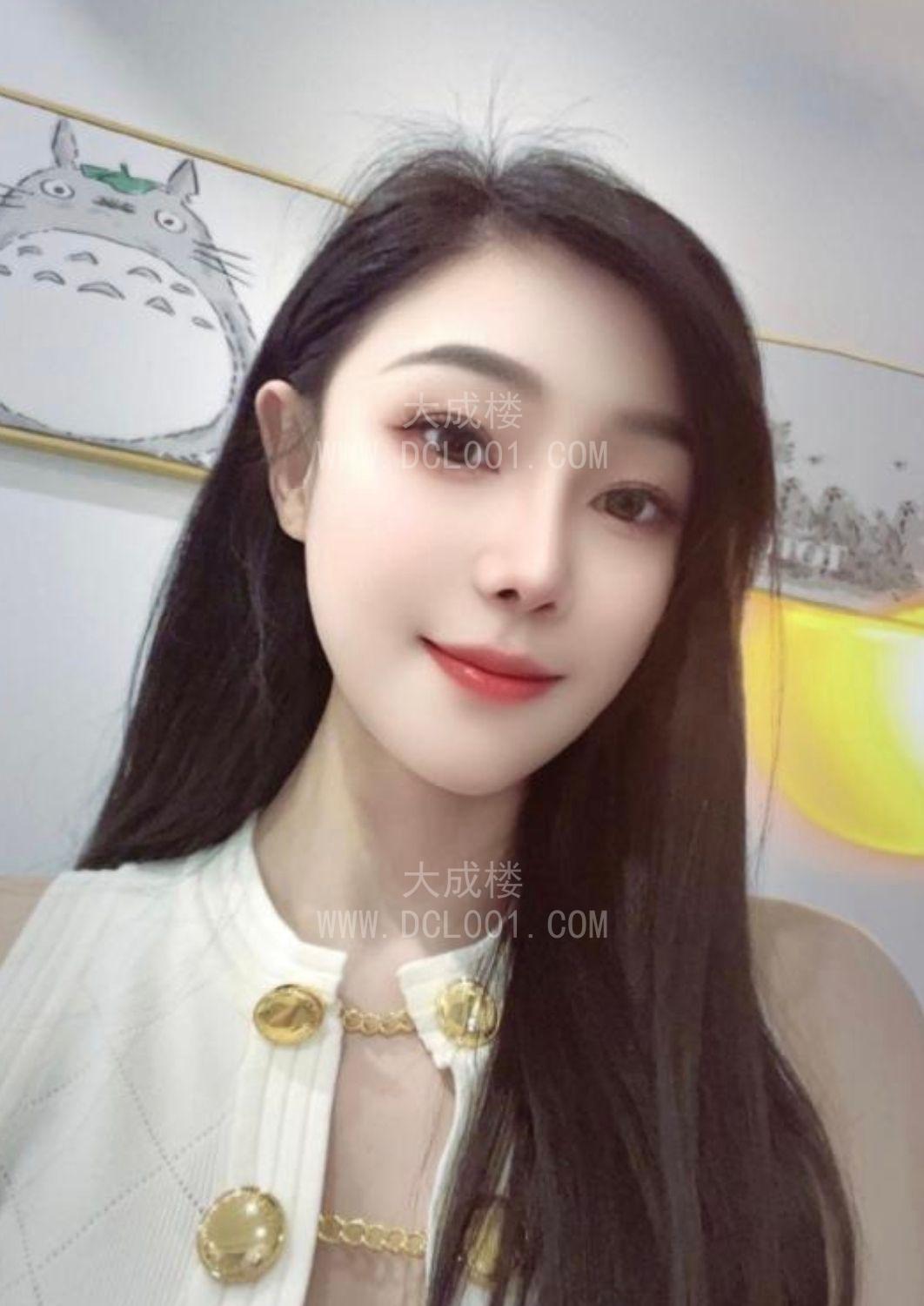 瑜伽老师小七