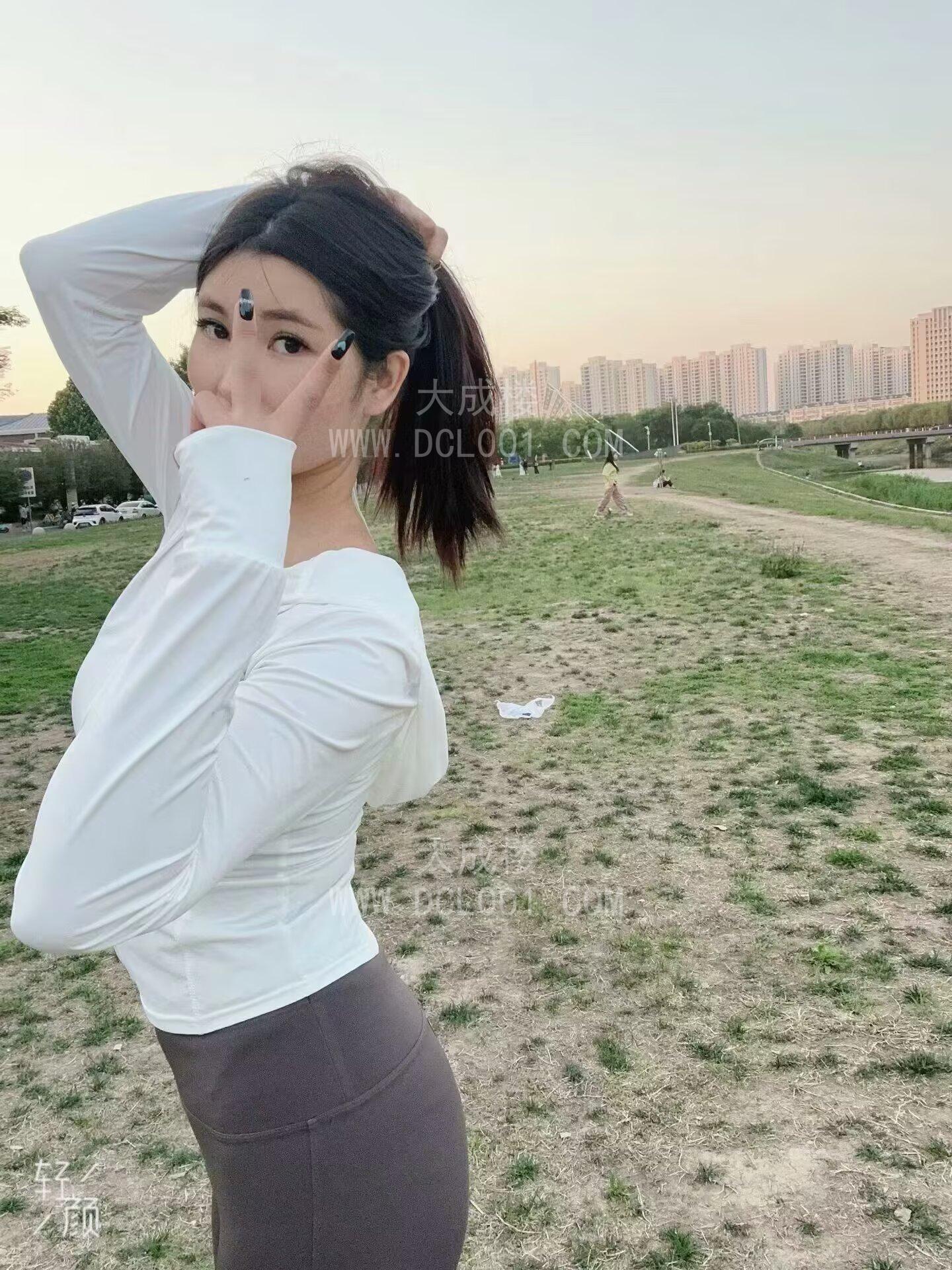 高颜值妹子
