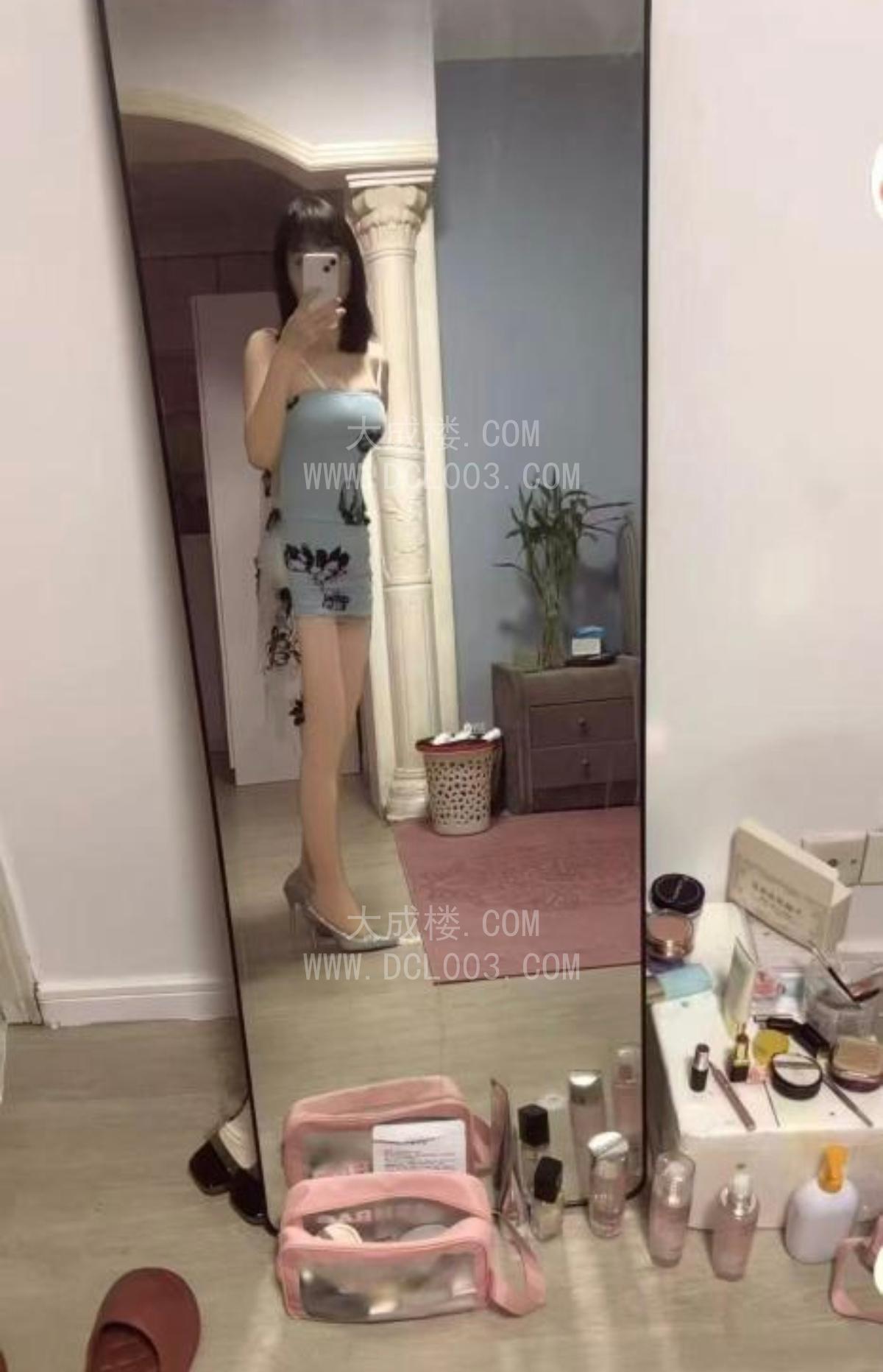 浦东美甲师小玥
