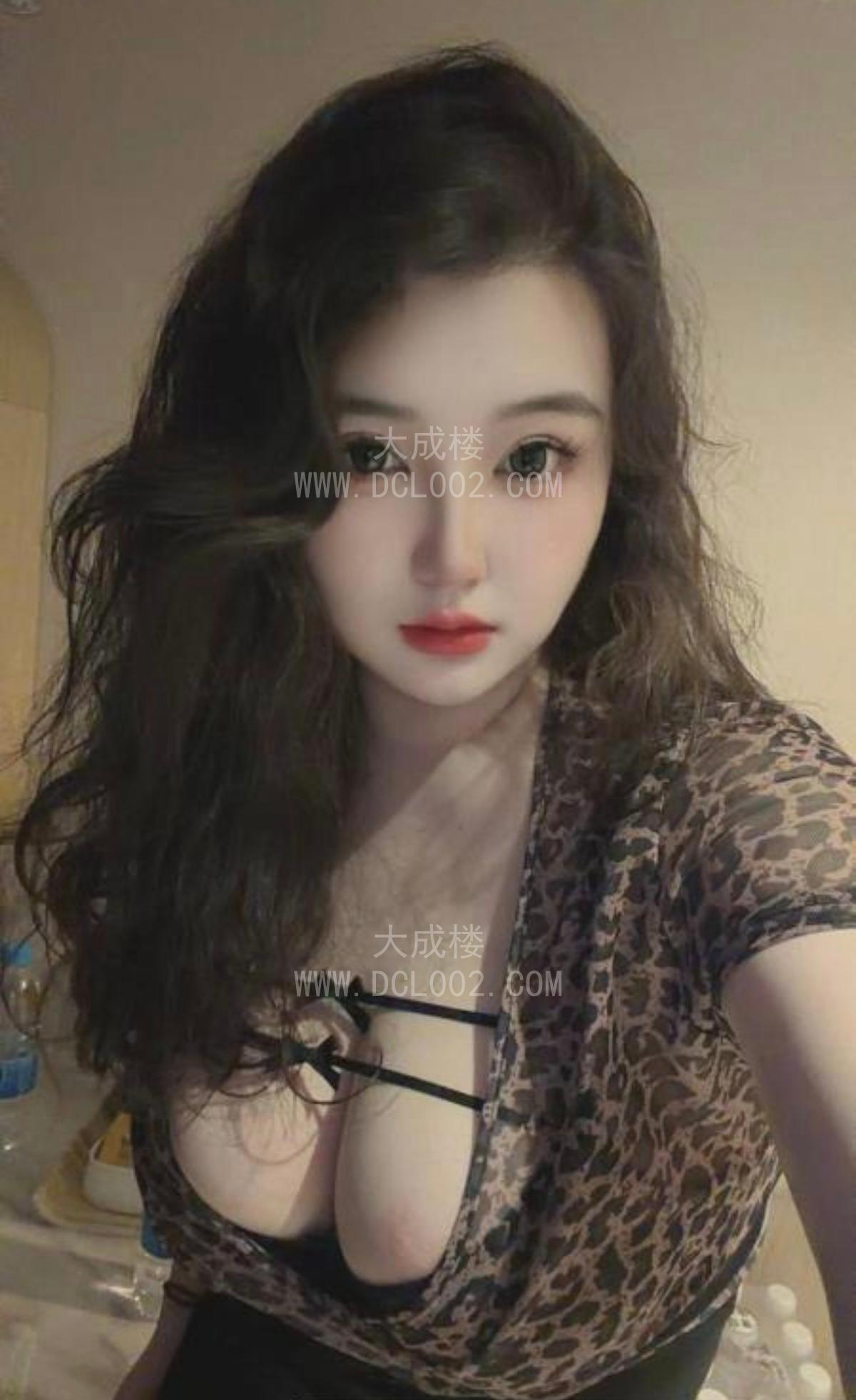 景德镇巨臀大胸骚女