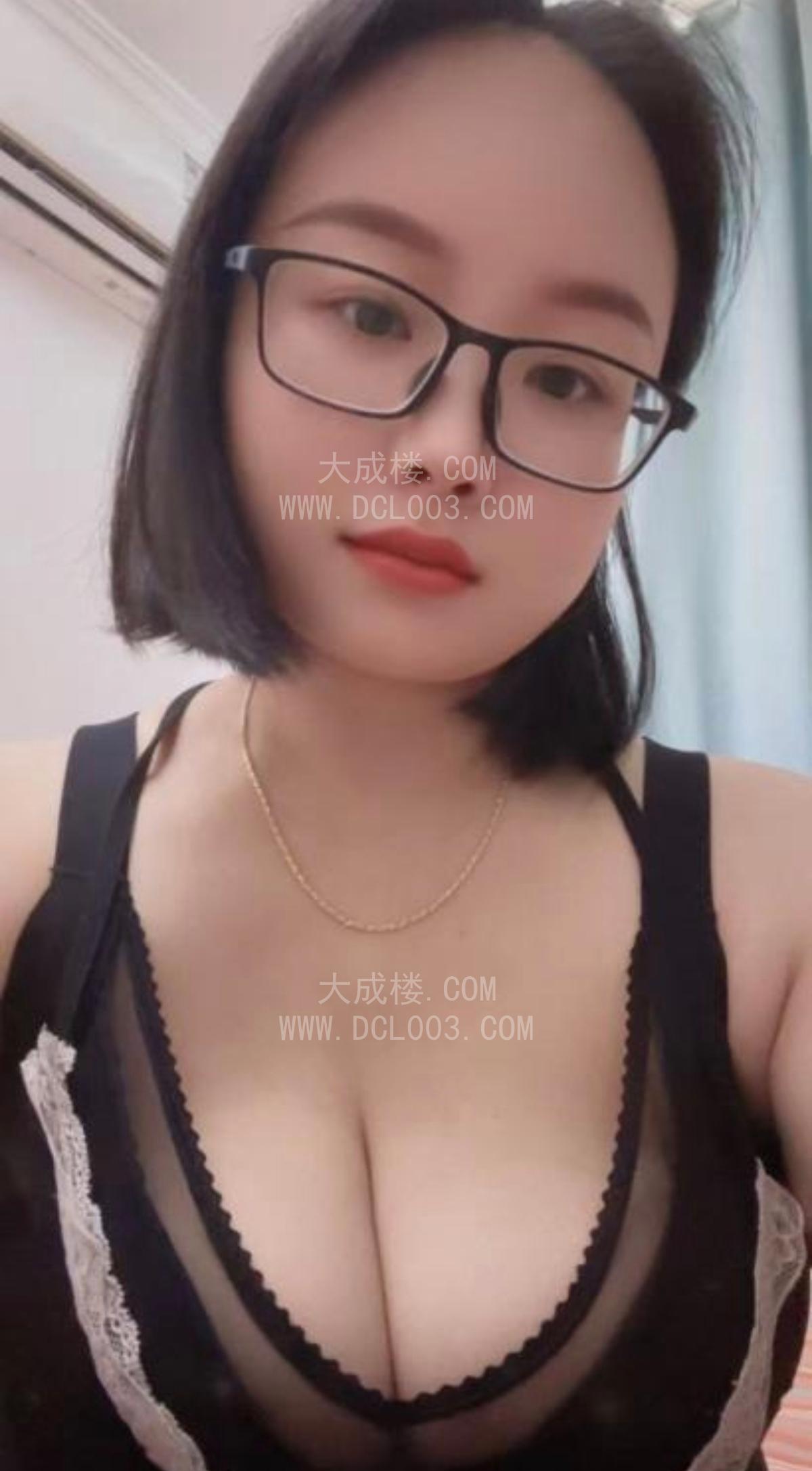 南京爆艹家暴偷情少妇