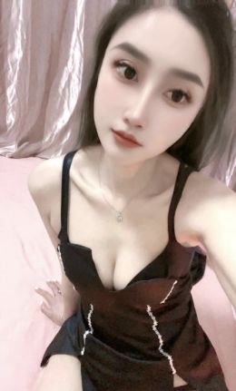 黑丝白屁股