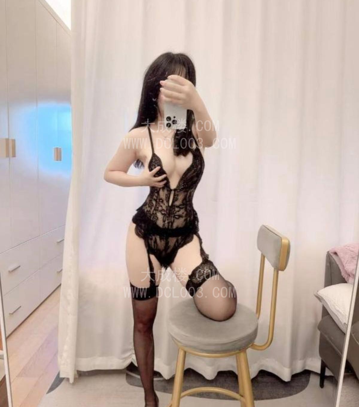 龙华三点粉大胸小艾米