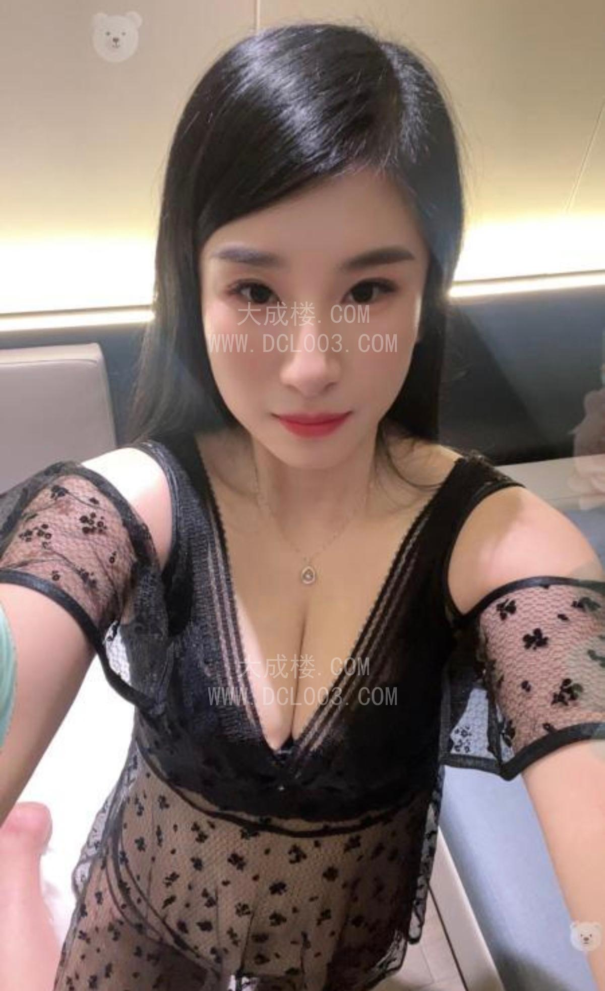 白云风骚大波少妇