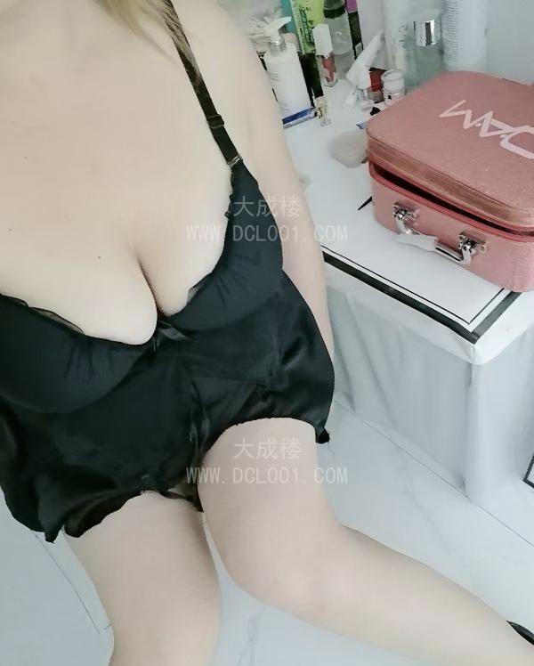 浦江大臀妞