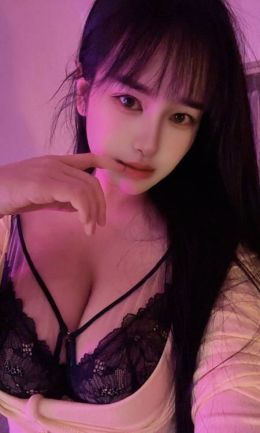 龙岗巨乳气质美女