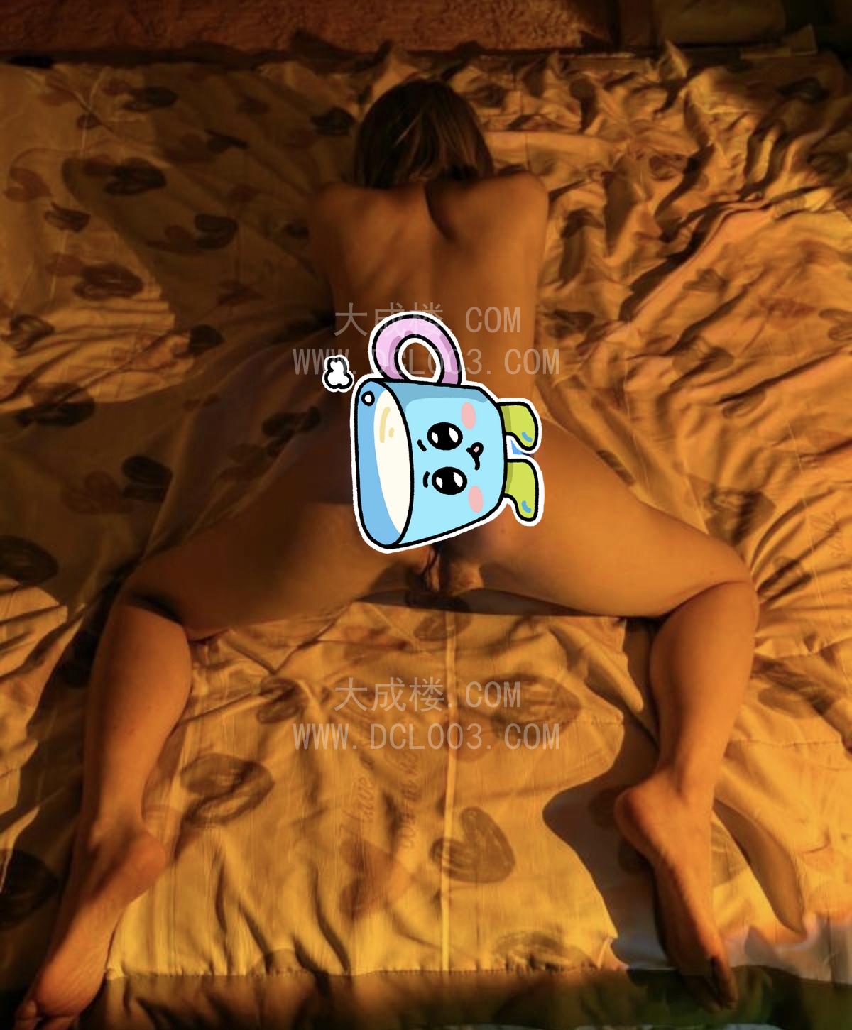 西安永宁门苗条少妇